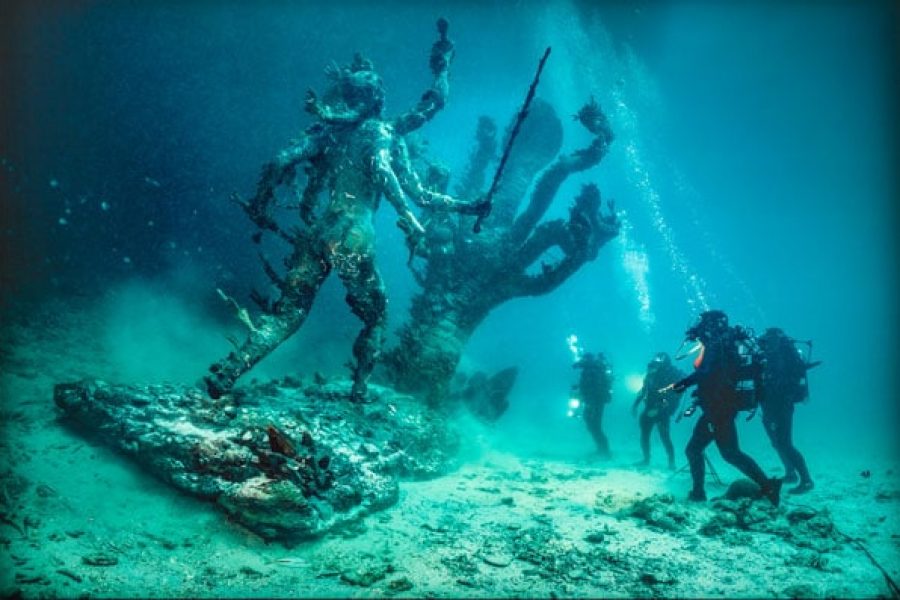 Damien Hirst– Treasures from the Wreck of the Unbelievable